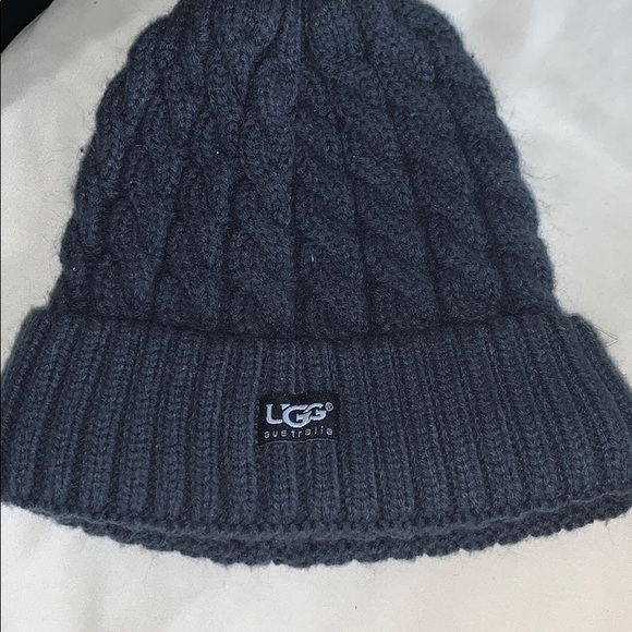 UGG Beanie Unisex Child - Picture 3 of 3